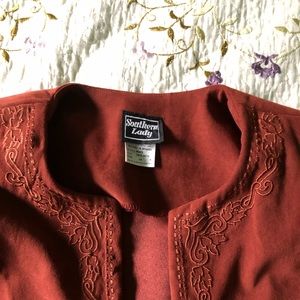 Leather blazer with shoulder pads and embroidery!